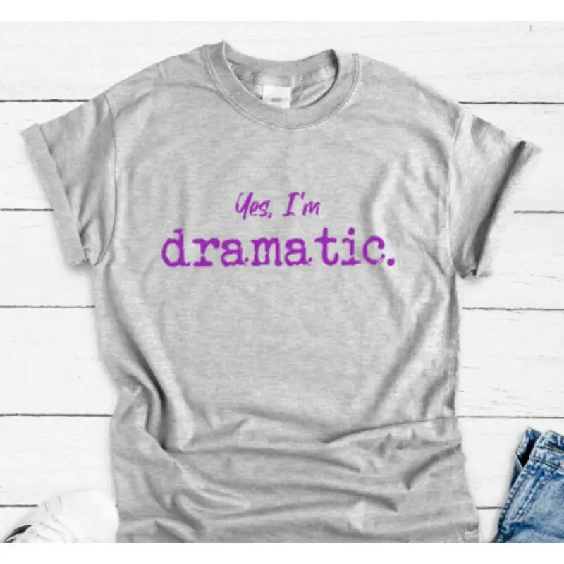 

Серая футболка Yes I'M Dramatic