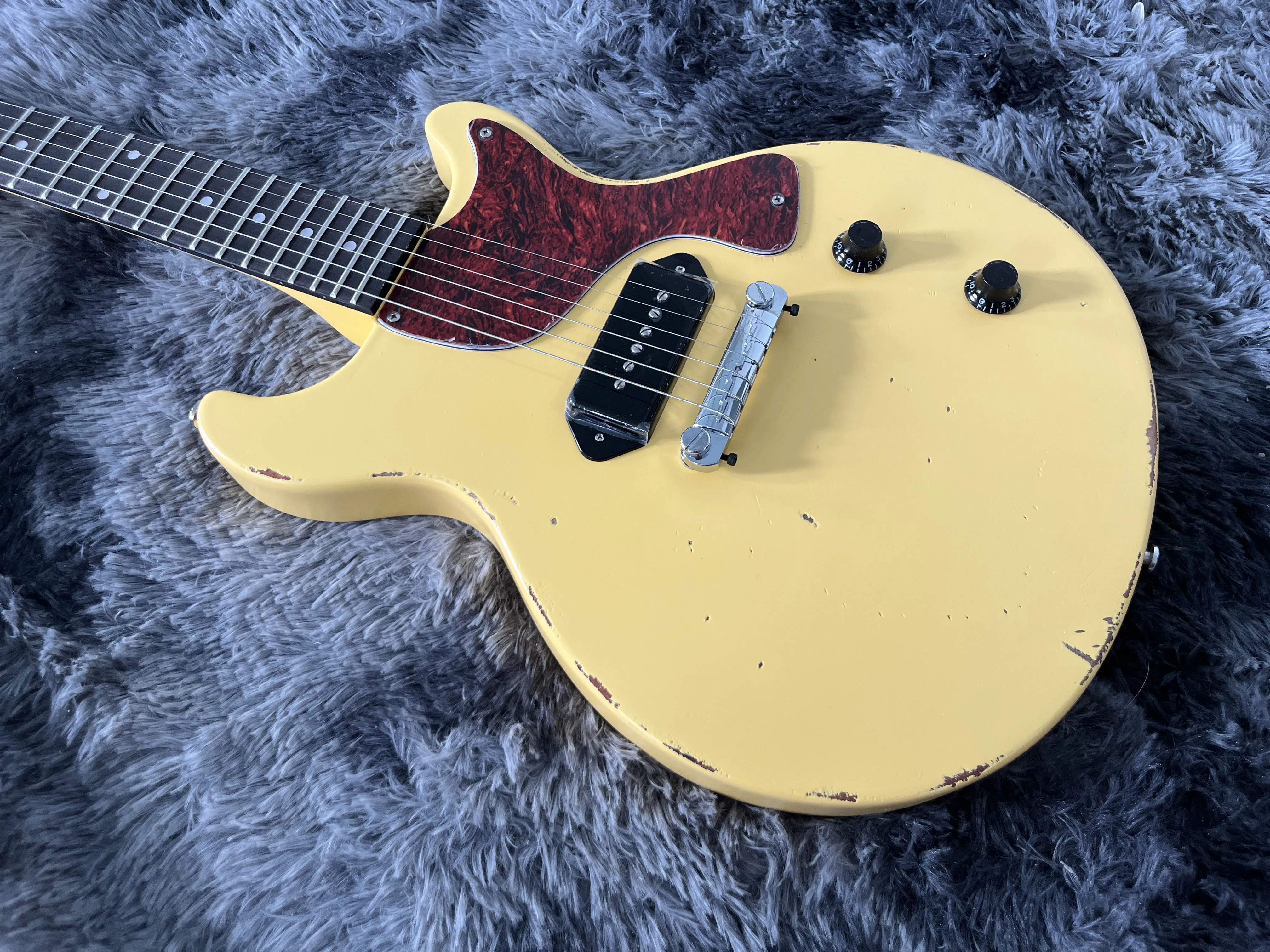 Chinese Electric Guitar Hand Made Heavy Relic Yellow Color P90 Pickups 6 Strings