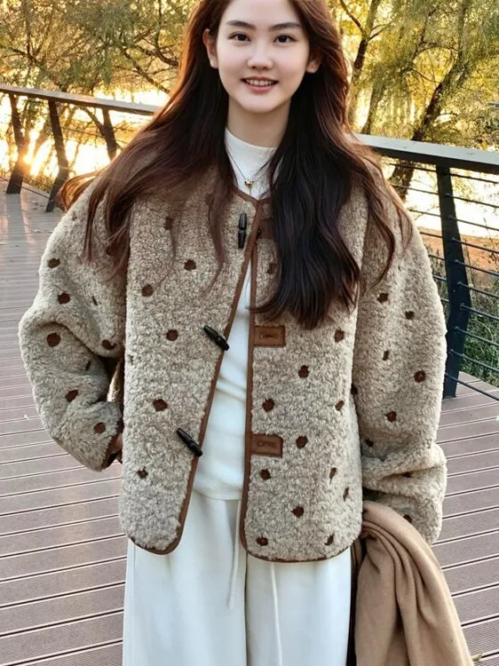 

Young Faionable ort Plu Jaet Double-Sided Wear Faux Fur Sweet Polka Dot Leather And Fur Inteated Thiened Outerwear