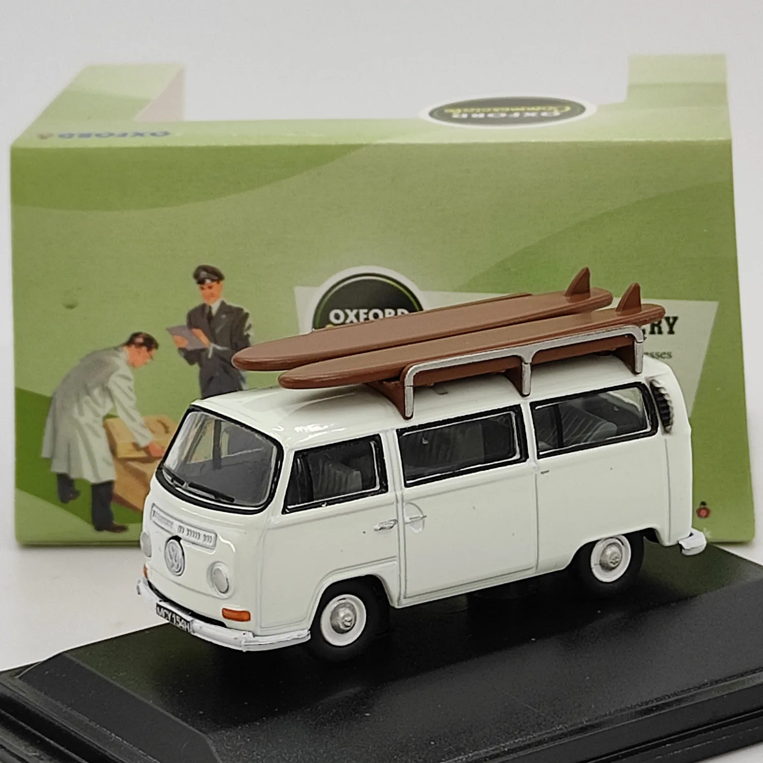 

Diecast OXFORD 1/76 Scale Volkswagen T2 Surfboard Station Wagon Alloy Simulation Collectible Toy Gift Souvenir Display Ornament