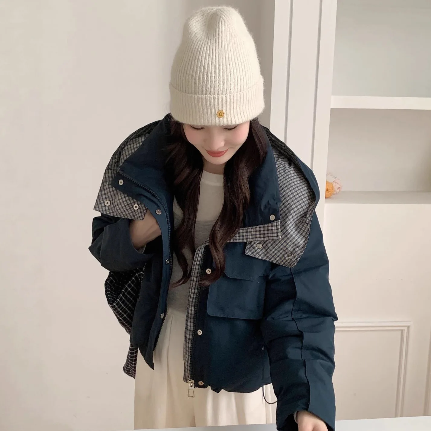 2025, Winter-Neue Damen-Daunenjacke, gespleißt, karierte Arbeitskleidung, Kapuzenjacke