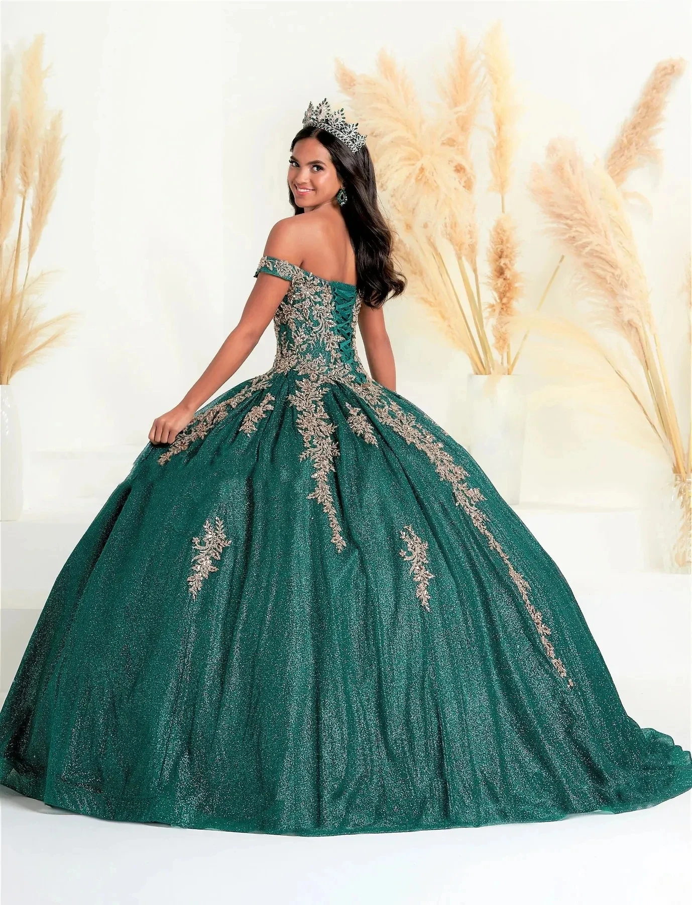 Doymeny Appliques Quinceanera Dresses Sparkling Tulle Ball Gown Off The Shoulder Mexican Long Sweet 16 Dresses 15 Anos