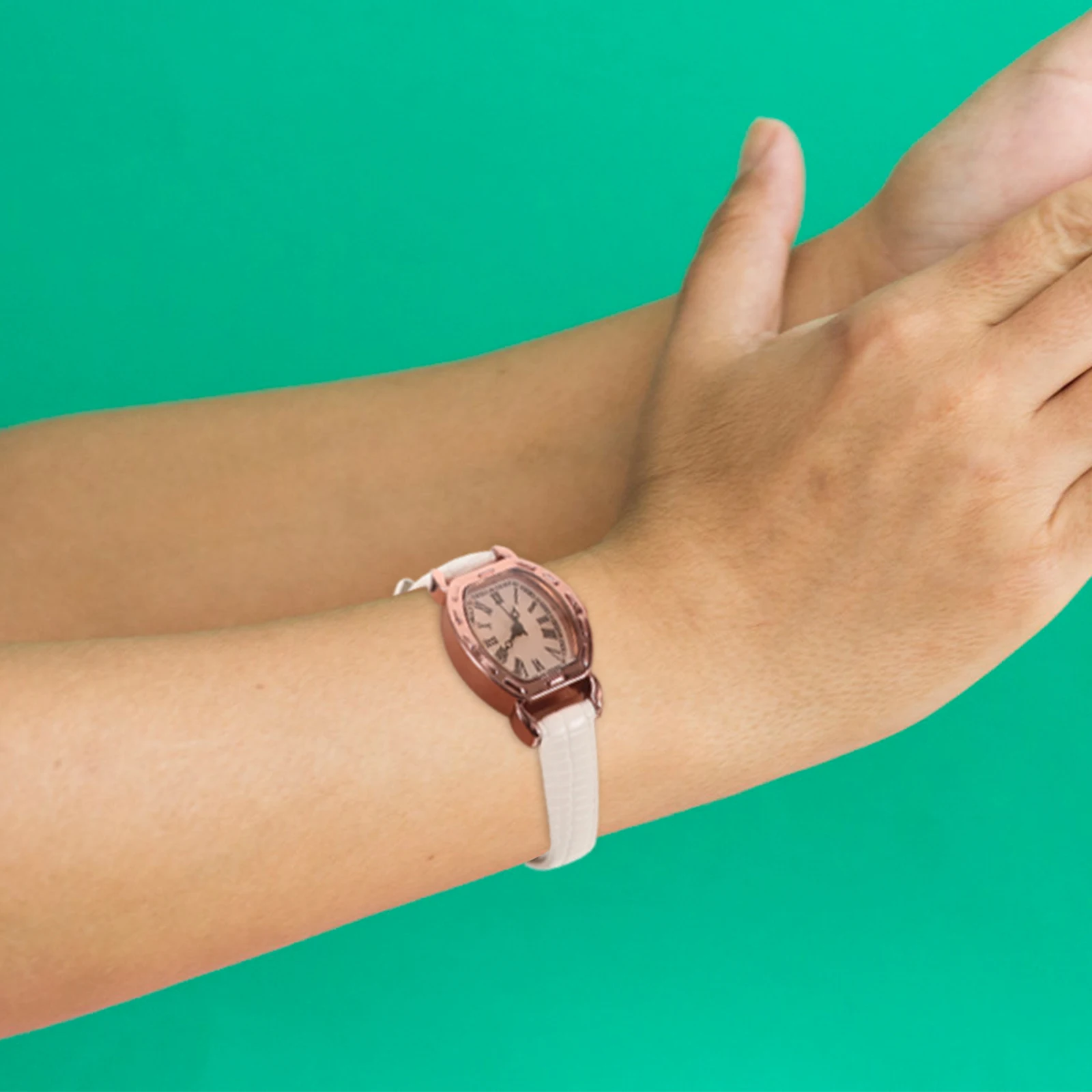 

Elegant Retro Women Fashionable Female Wrist For Women For Lady Wrist Lady Watch Watch Use