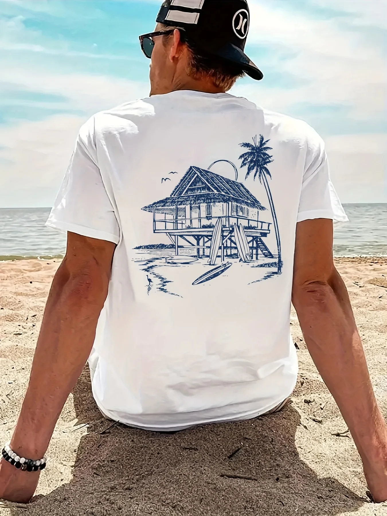 Hand-painted Print Cotton T-shirt for Men with High Quality and Soft Texture Perfectly Suitable for Summer Beach Vacation Style