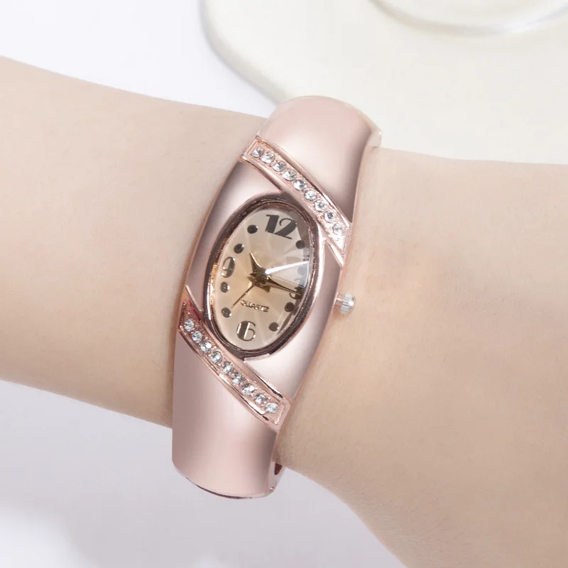 New Fashion Women Luxury Oval Rosy Crystal Casual Quartz Watch Ladies Students Stainless Steel Bracelet Watches Reloj Mujer Hot