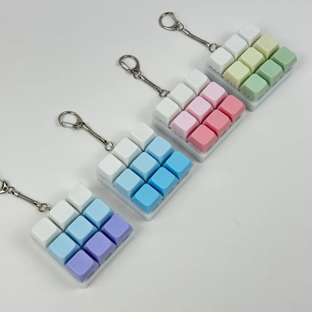 Small And Elegant Keyboard Keychain Compact Portable Fidget Bag Pendant Plastic Light-up Press Button Keyring Casual Wear