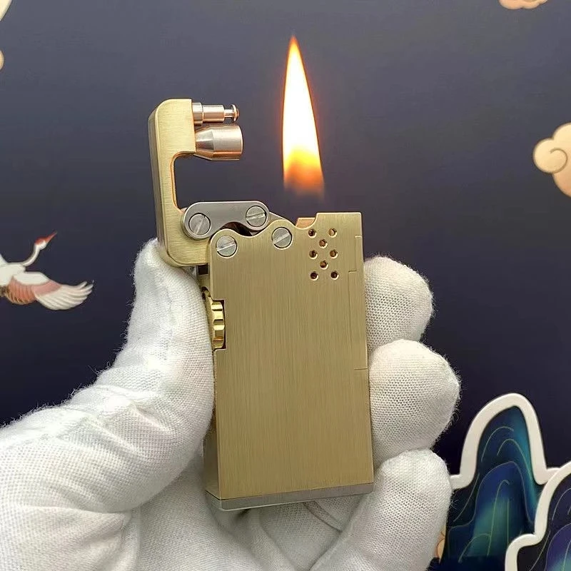 Handmade Pure Copper Kerosene Lighter Mechanical Press Automatic Ignition Ejection Torrance Windproof Lighter Smoking Accessorie