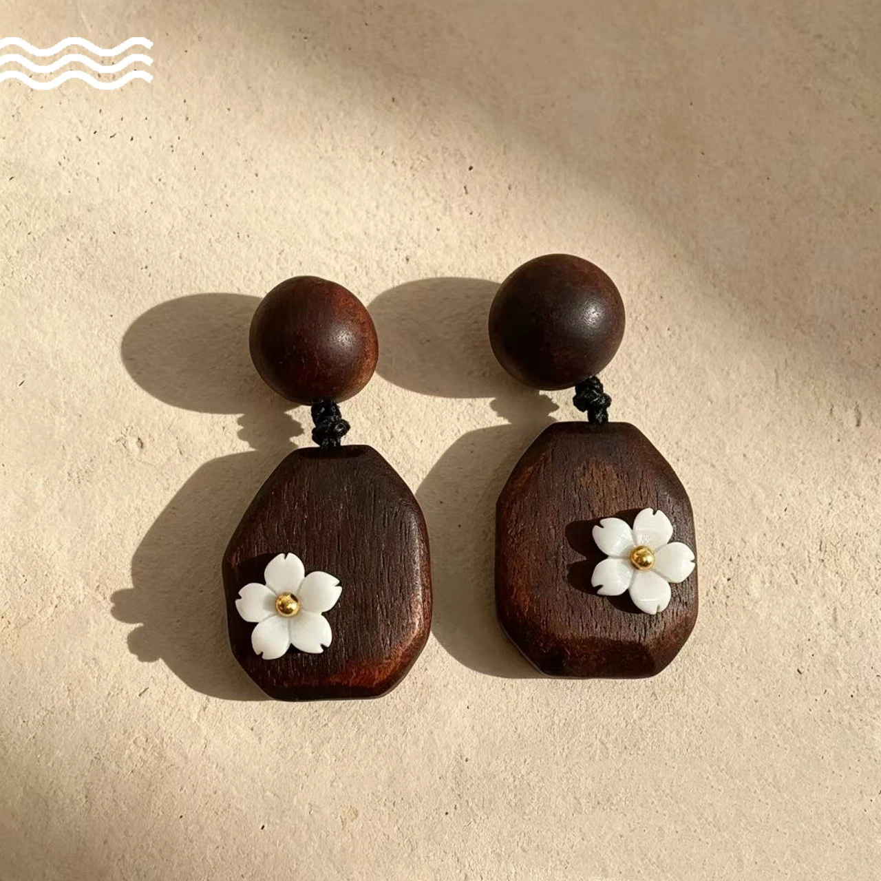 Vintage Forest Style Retro New Chinese Style Dark Brown Wooden Earrings Retro Wood White Flower Earrings Literary Forest Style