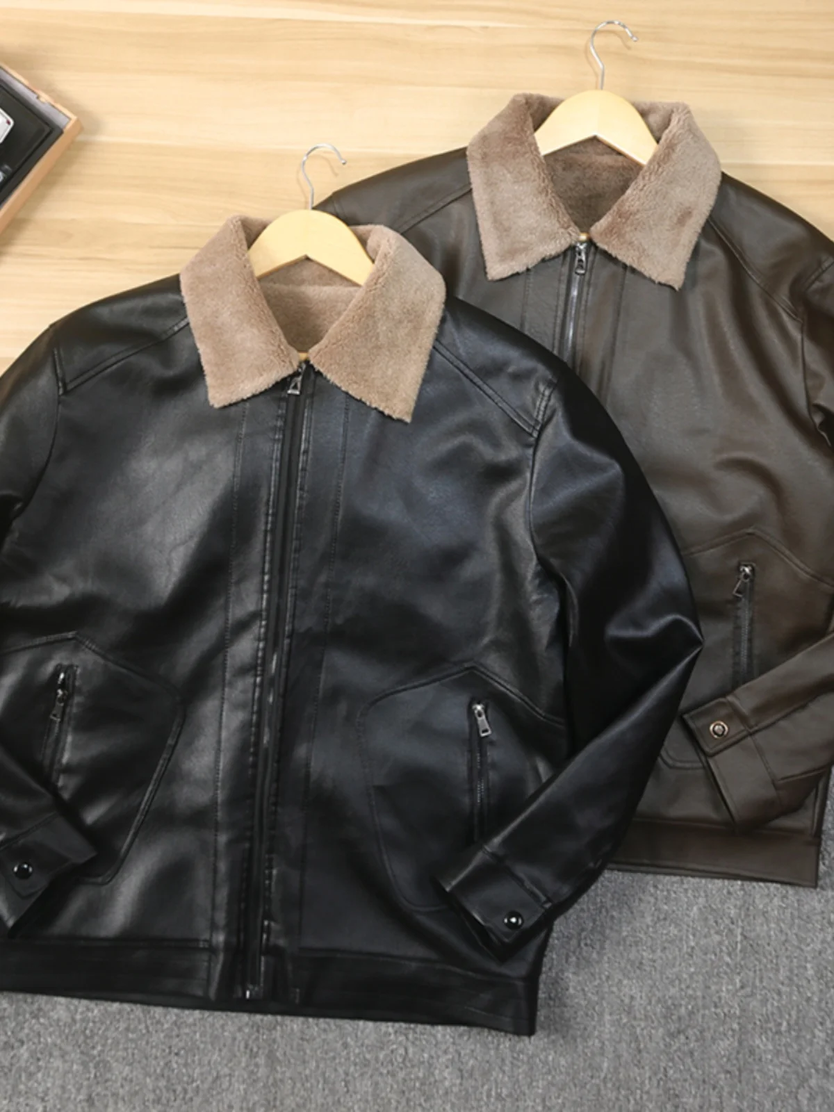 

Classic Men's Fce Lined Waed PU Leather Jaet Collared Coat Warm Busin Casual Sle Winter Outerwear