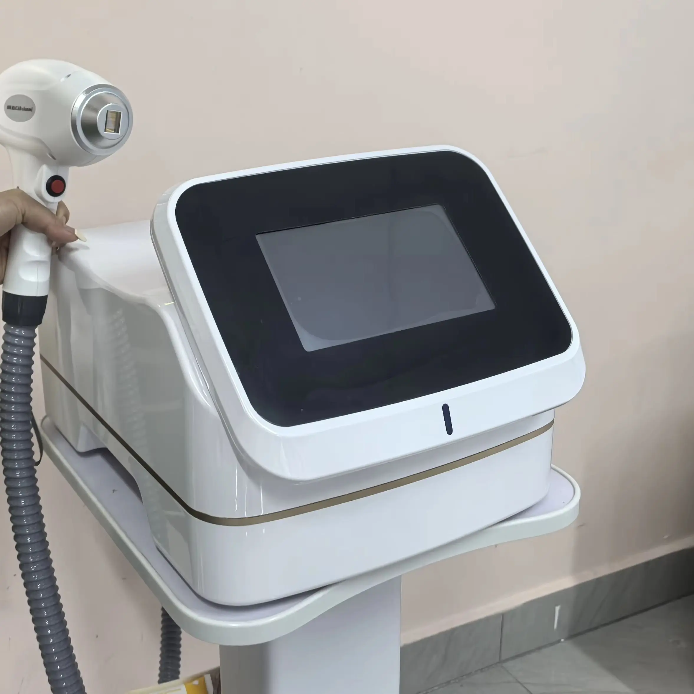 Newest External Water Tank Mini 808nm Diode Hair Removal Machine Ice Titanium Cooling Handle For Salon Beauty Equipment