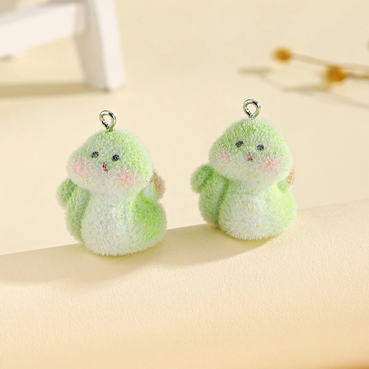 20pcs Flocking resin Charms 3D cute Little green snake Pendants For Necklaces Earrings DIY crafts Jewelry make Accessories