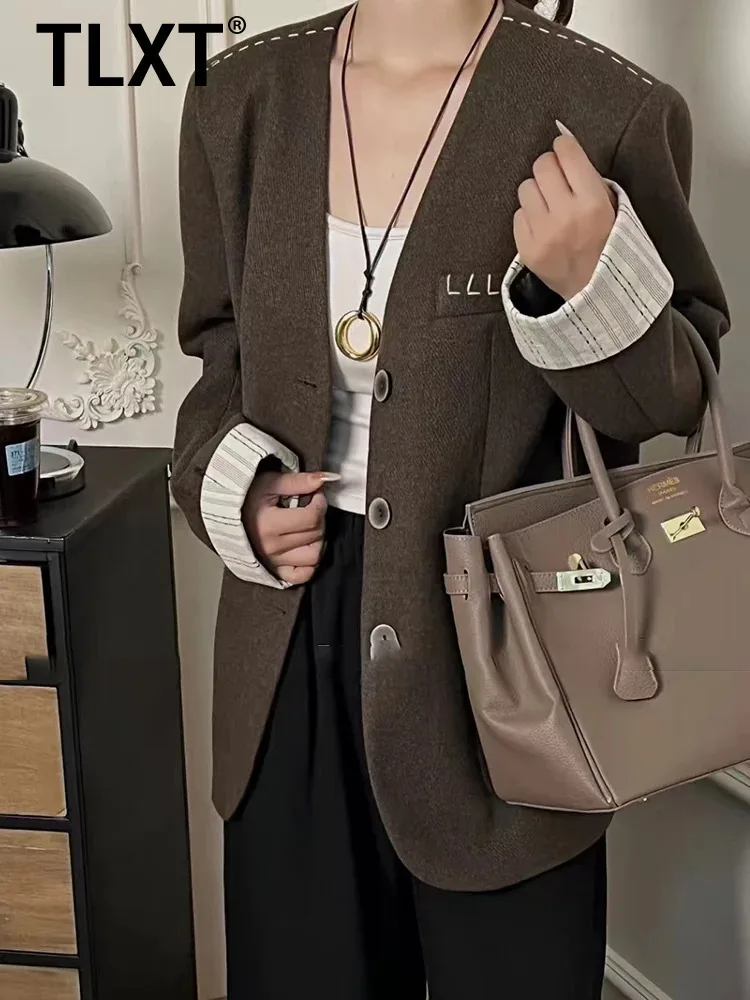 

TLXT Office Lady Contrast Color Blazers For Women V Neck Single Breasted Minimalism Jackets Fashion 2025 Autumn New XK1015