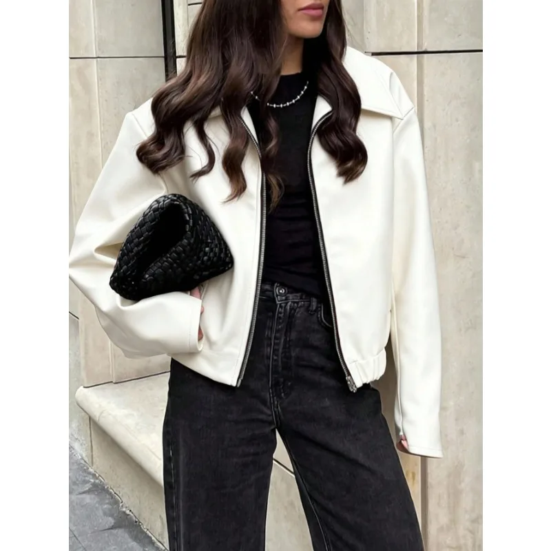 Jaqueta de Couro Retro Outono Inverno 2025 Nova Jaqueta de Couro PU Feminina Curta com Lapela Estilo Motociclista Moda Feminina