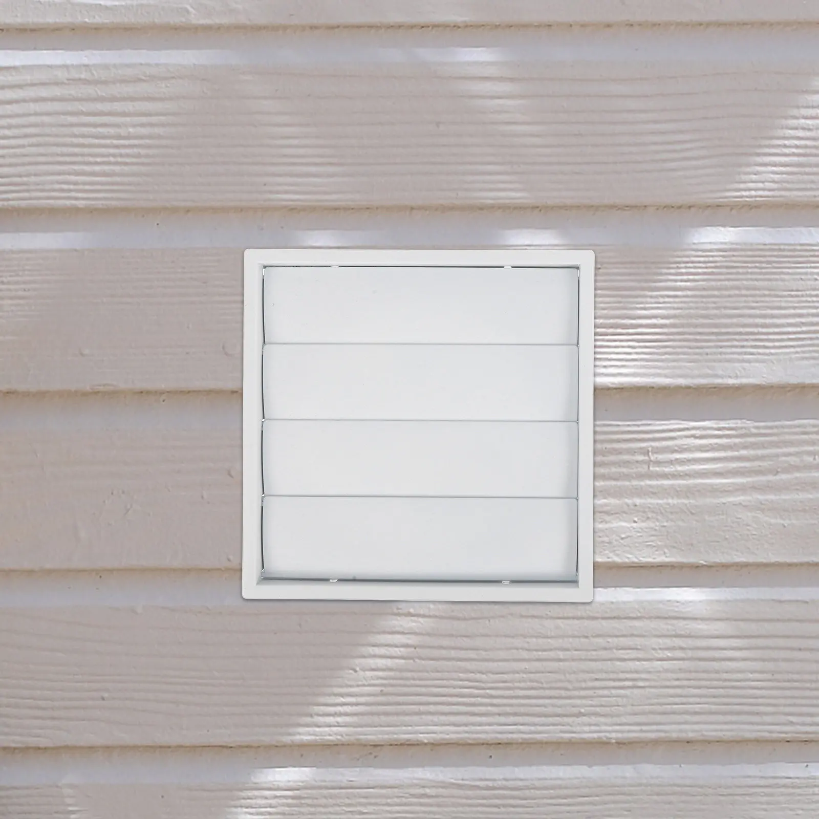 

Белая квадратная вентиляционная решетка с 5 ламелями для защиты наружных сушилок и вытяжных труб ванных комнат от дождя, ветра и мусора
