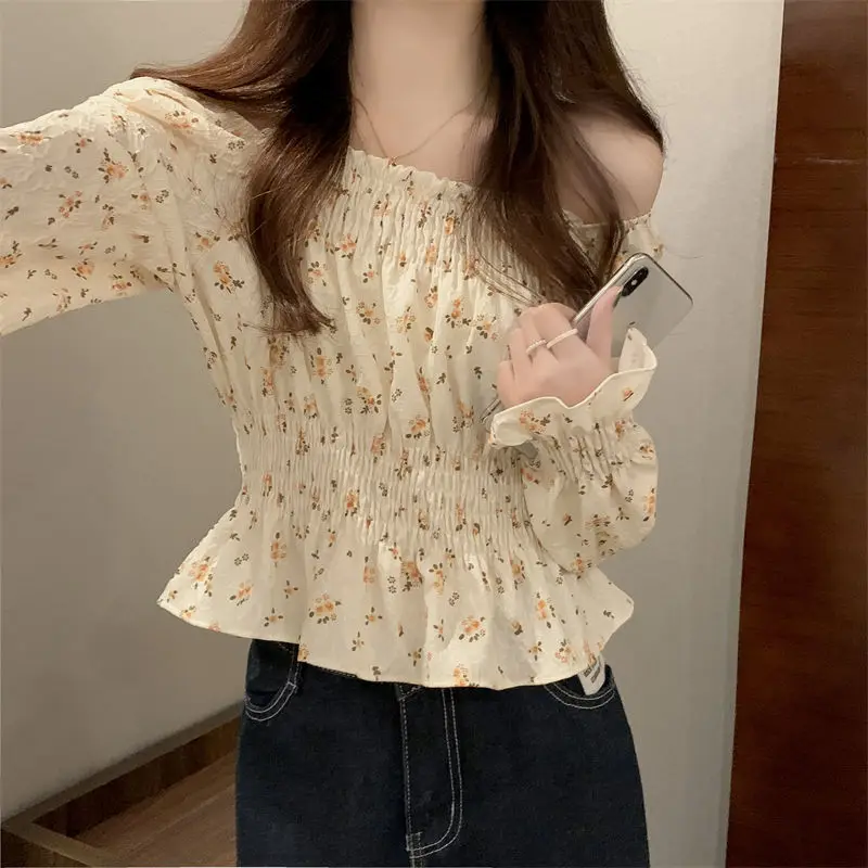 New One Word Collar Off Shoulder Fragmented Chiffon Shirt for Women with a Small Design Sense Short Style Unique Top Trendy