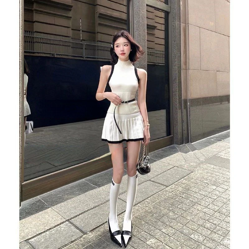 Hot Girl Suit Skirt Female 2024 Spring New High Neck Sleeveless Knitted Vest  Waist Pleated  Two Piece Sets