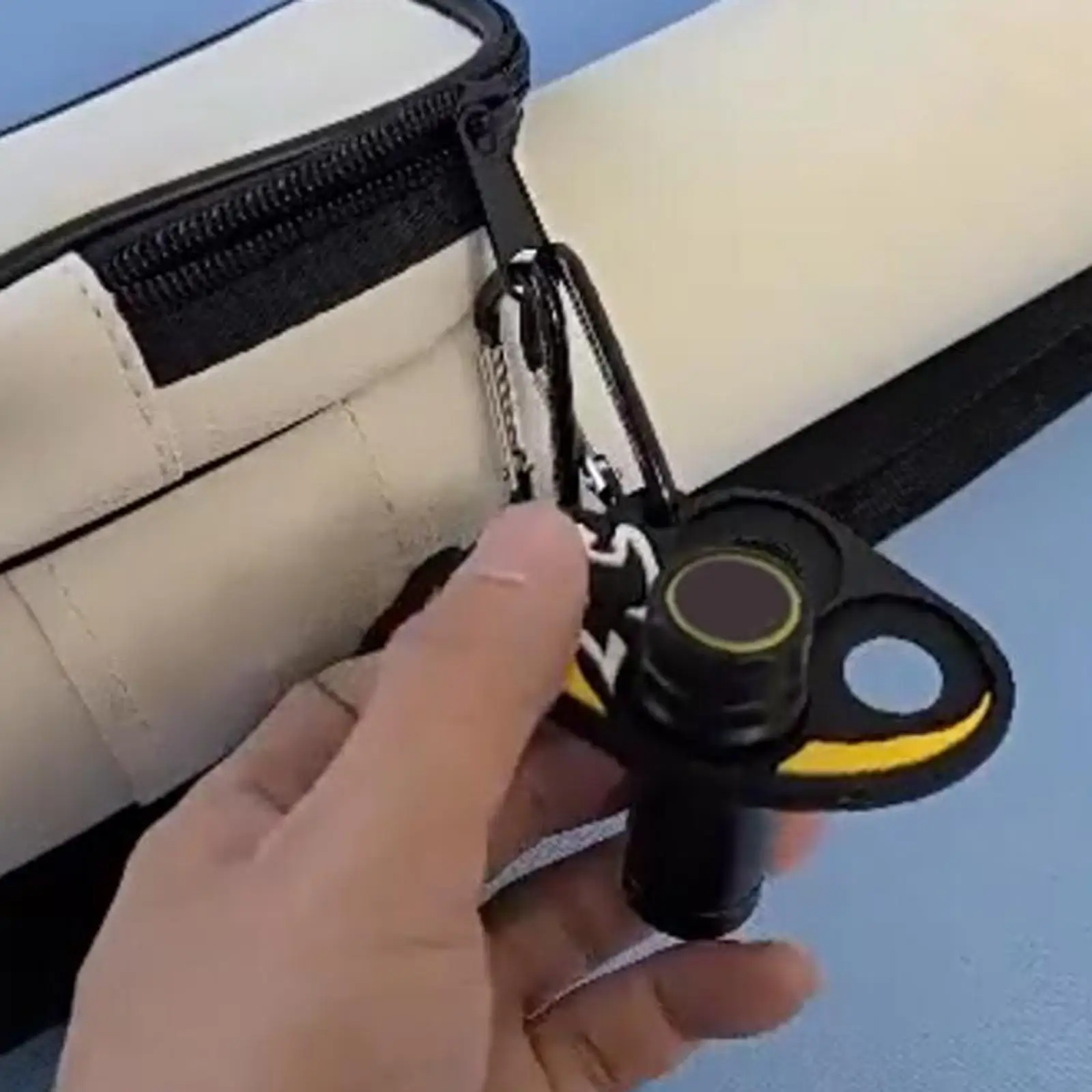 

Portable Pool Stick Joint Protector Holder Durable Rubber Clip Accessory for Billiards Cue Organization