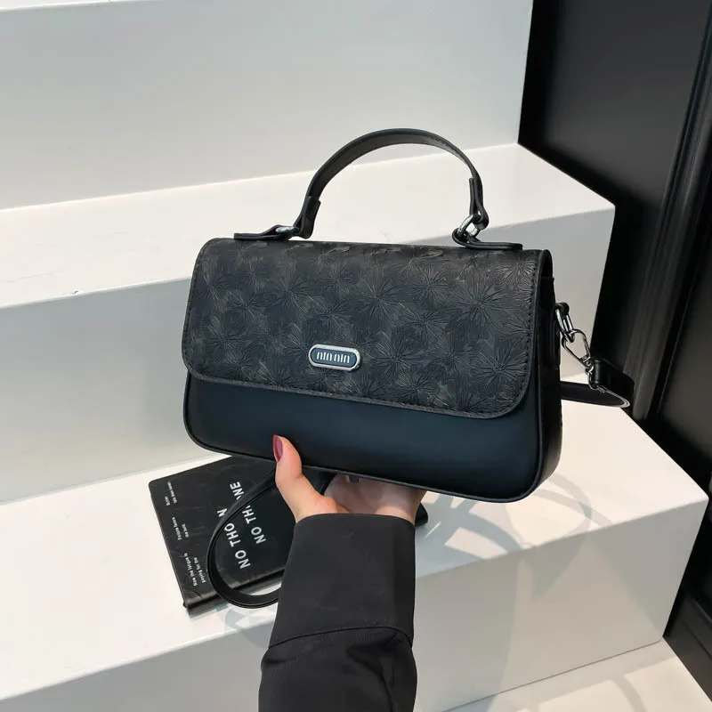  حقيبة مربعة صغيرة كلاسيكية جديدة لعام 2025 للنساء، محفظة كروس متعددة الاتجاهات من الجلد الطبيعي، حقيبة كتف أنيقة كلاسيكية للمواعدة #3