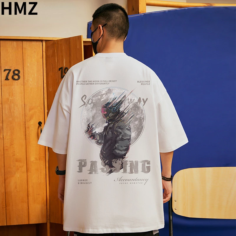 HMZ 2022 Summer New Vintage Astronaut Print T-shirts Men Oversize 100% Cotton Comfortable Tops Plus Size Brand Clothing Men