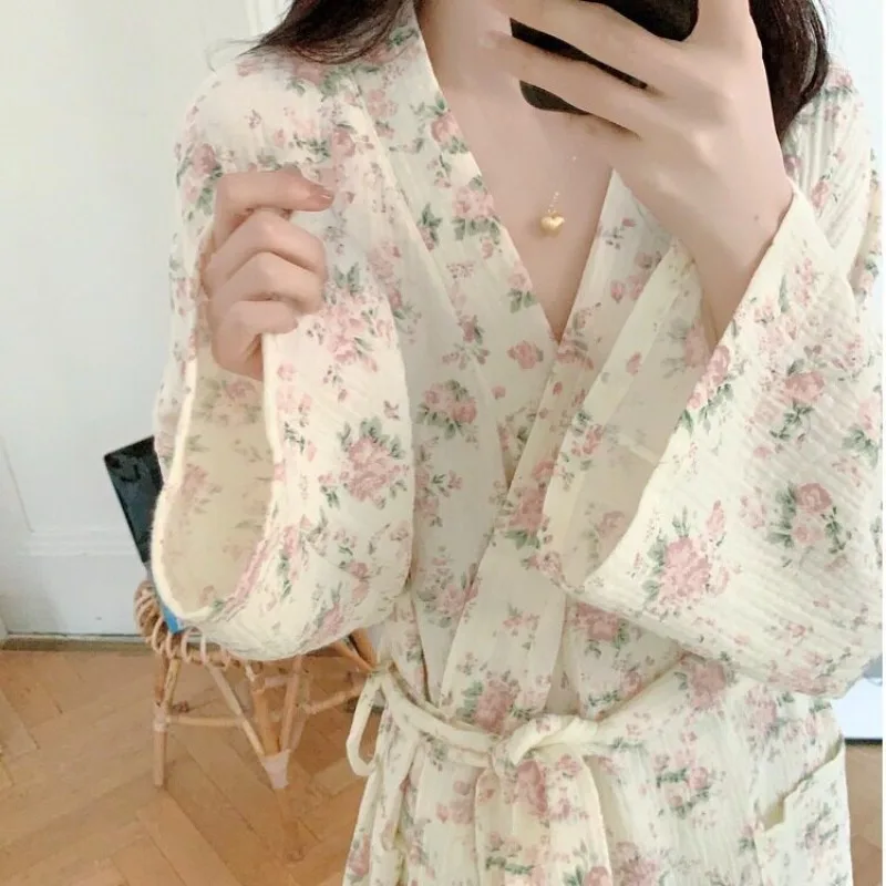 Spring and Summer Autumn Small Fresh Floral Sleepwear Robe for Women, Long Sleeve Comfortable Home Wear, Bathrobe and Nightdress