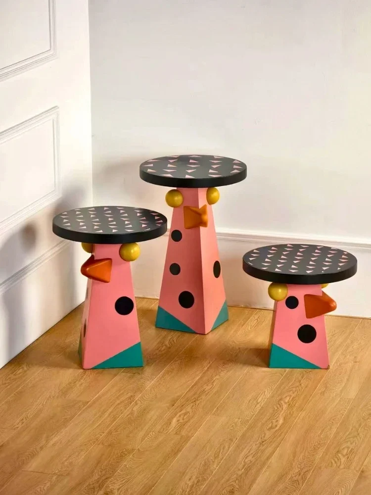 Creative living room dopamine side table coffee table cartoon art children's bedside table