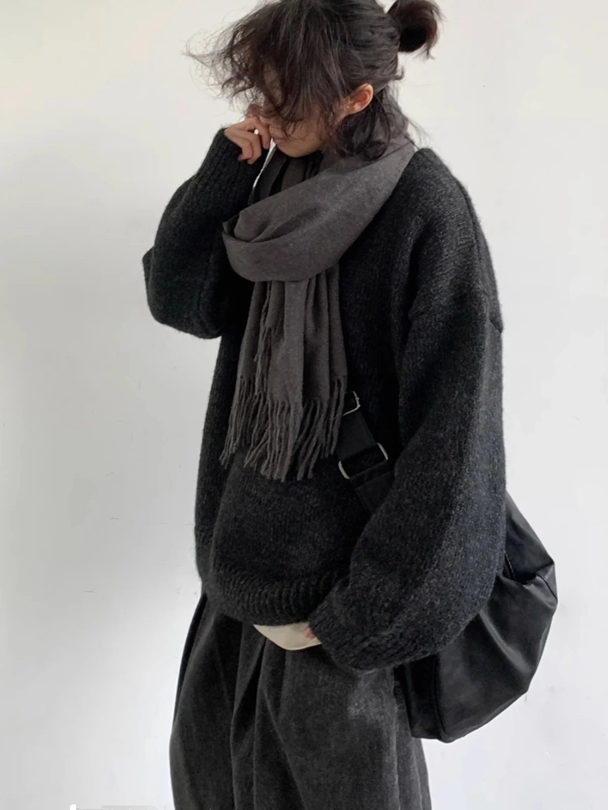 

Ретро-японский вязаный свитер унисекс свободного кроя, базовый однотонный, осенне-зимний, молодежный, повседневный, с круглым вырезом