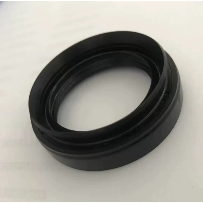 Axle Shaft Oil Seal Transmission Differential Rear Wheel Oil Seal for Subaru Forester Outback Legacy Impreza XV