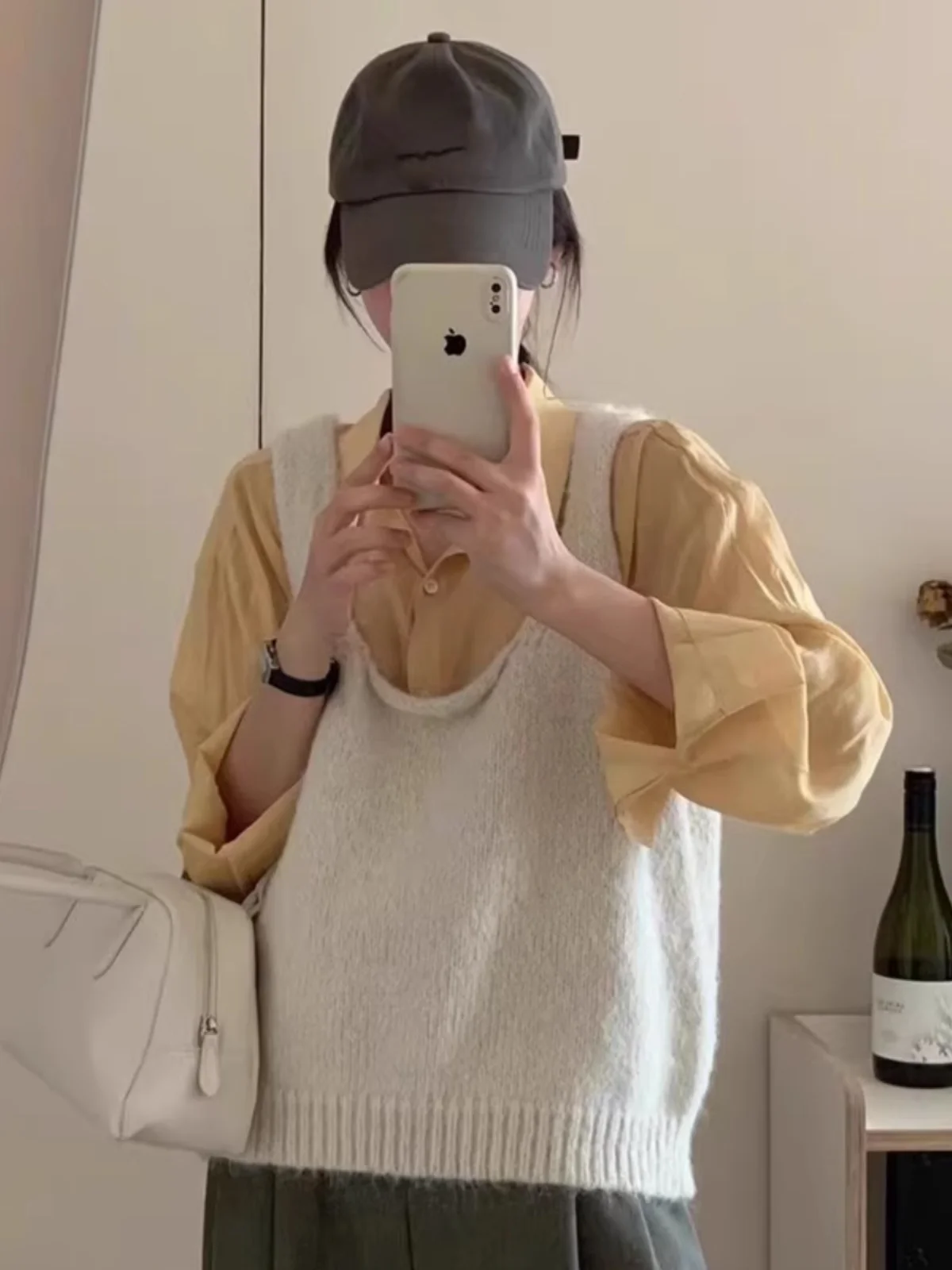 Women's Knitted Sweater Vest 2023 New Sle Layering Design Trendy Small ence Perception Overhead oulder Top