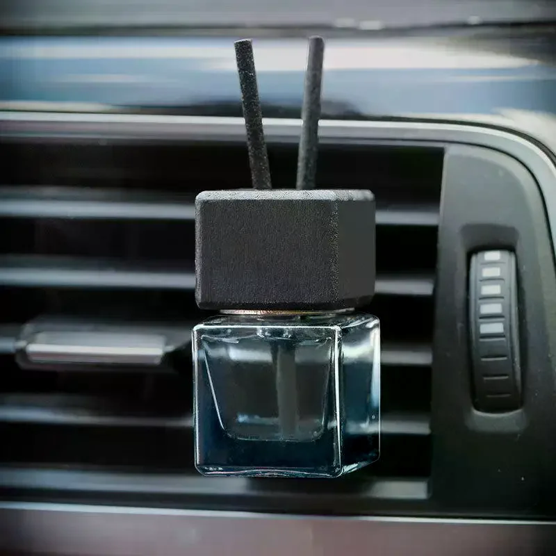 1 Piece Car Decoration Square Car Hanging Glass Bottle Air Freshener Empty Bottle Aromatherapy Ornament Pendant Diffuser