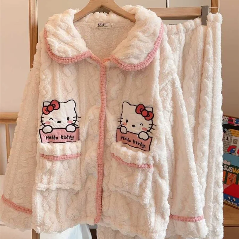 Pijamas Sanrio de invierno con solapa, ropa de descanso cálida de Hello Kitty, pijamas Sanrio de dibujos animados, conjunto de pantalones, ropa de descanso de Hello Kitty para mujer