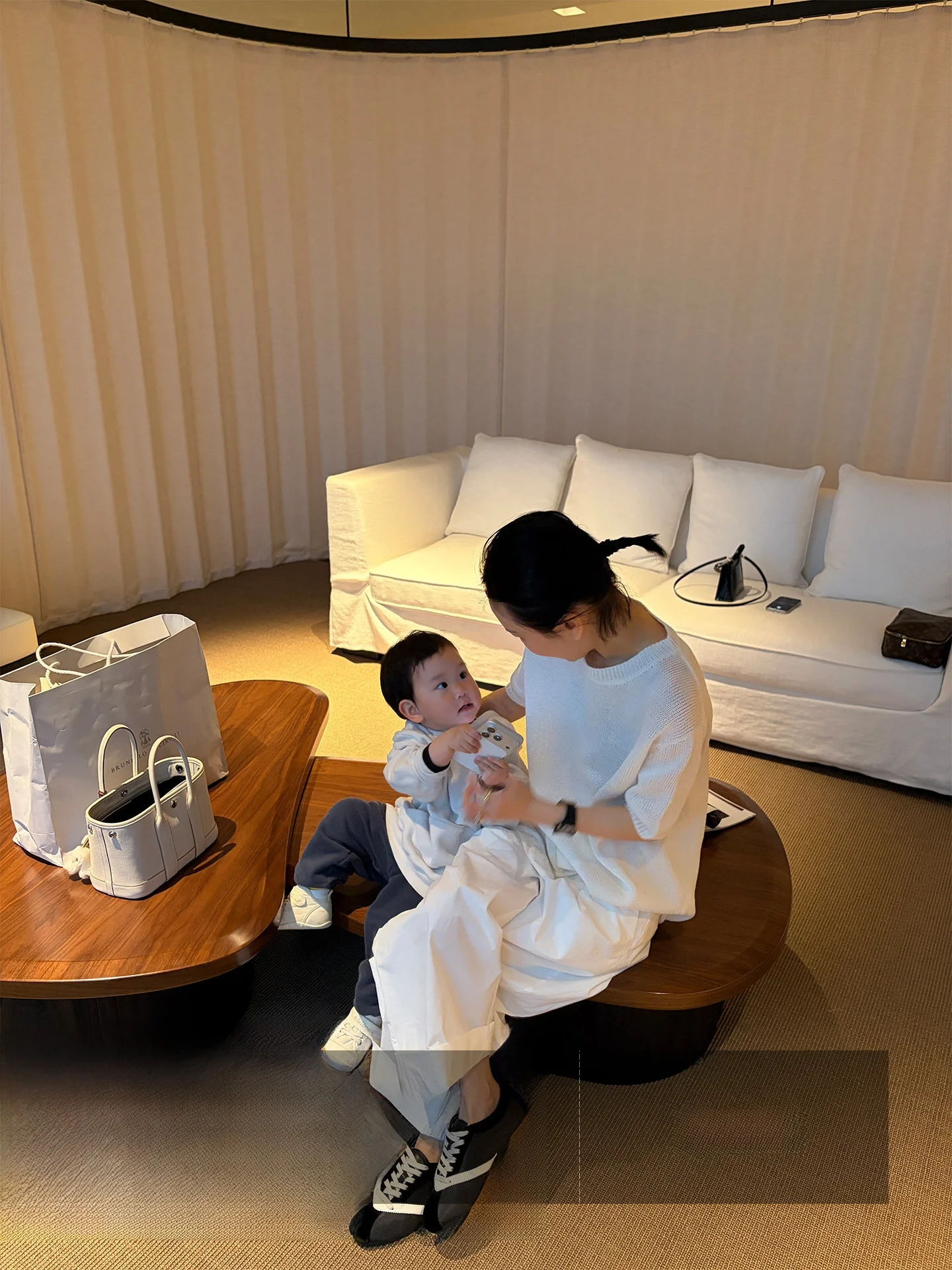 

Дышащая трикотажная рубашка с коротким рукавом из медно-аммиачного волокна Ayuko Laffey Grass Cool Sensation, свободного кроя, с круглым вырезом, размер Regular L