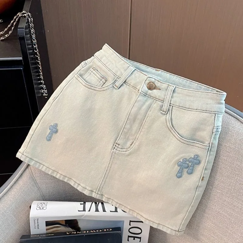 

Light Blue Retro Cross Decal Denim Short Skirt for Woman 2024 Summer Fashion Trend Comfy Sweet and Cool Slimming A-line Skirt