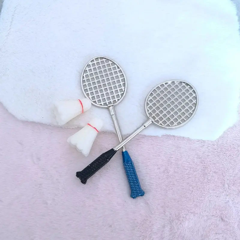 

5picecs Miniature Badminton Racket Keychain - Alloy Simulation Sports Bag Charm Backpack Pendant for Fans