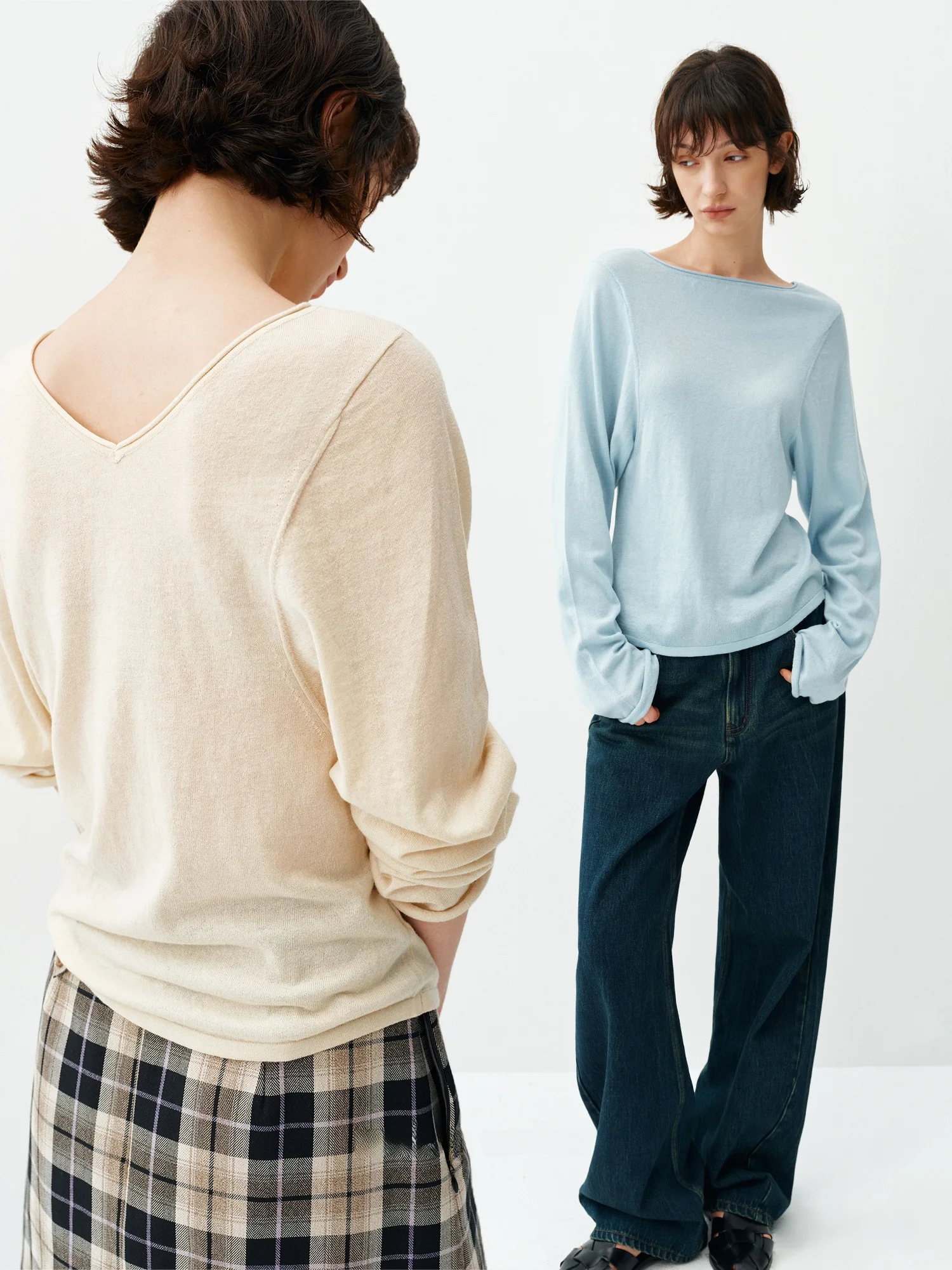 

Новая осенне-зимняя коллекция 2025: Свободный повседневный длинный вязаный топ с рукавами «летучая мышь» для женщин, универсальный, из мягкой смесовой шерсти.