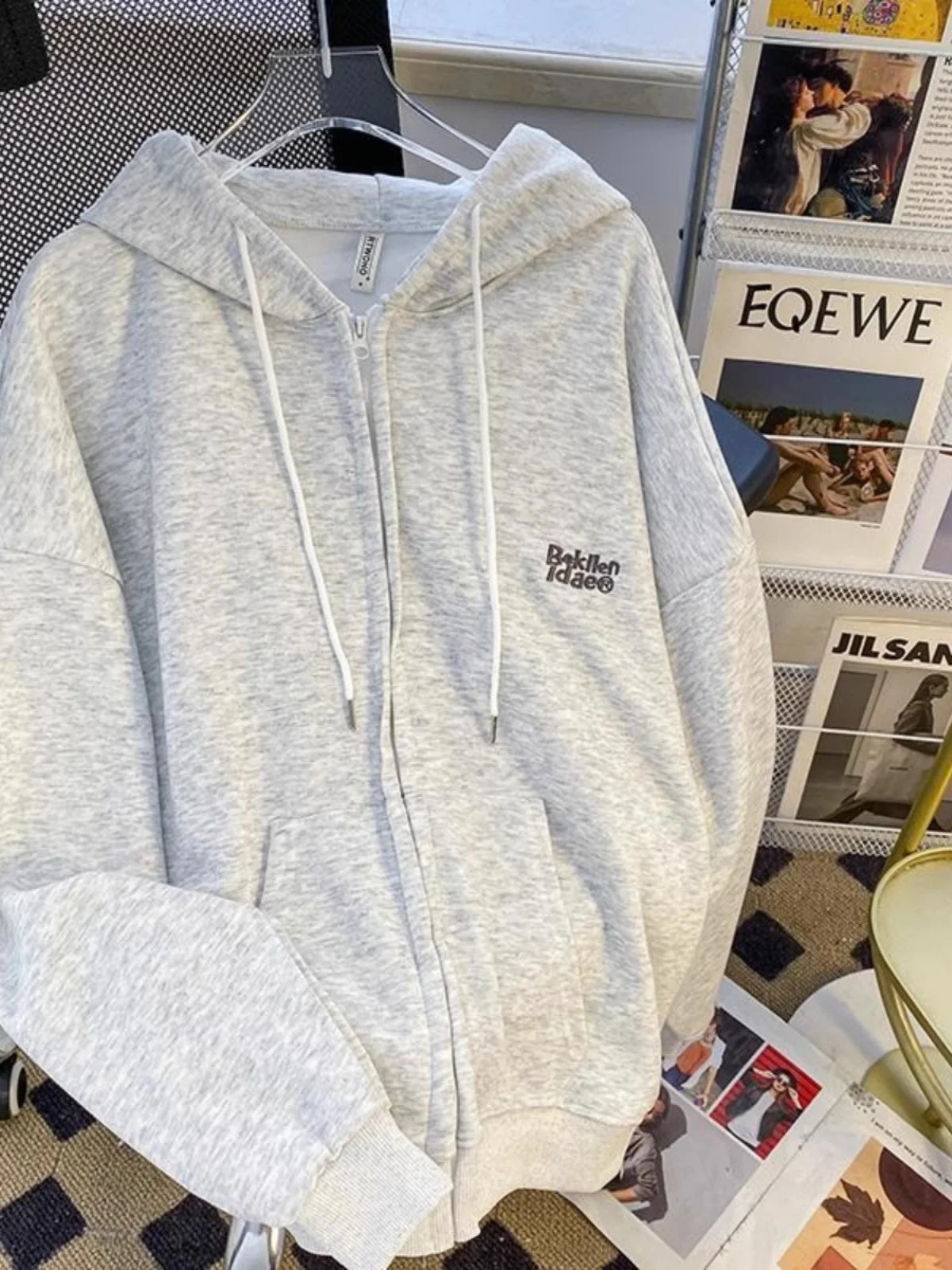 جديد خريف وشتاء 2024 مقاس كبير جدًا 300 Pou مطبوع عليه حروف مع قلنسوة للرجال سترة فضفاضة مفتوحة للزوجين Jaet Street Sle #1