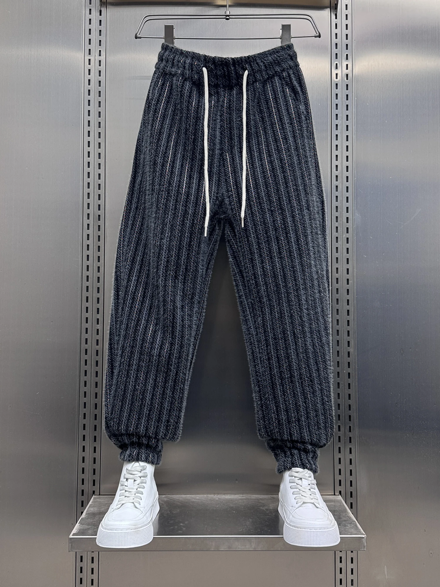 

Trendy Men's Bla ey Vertical Stripes Harlan Casual Pants Winter New Sle Loose Fit Cool Haome Cuffed Trousers
