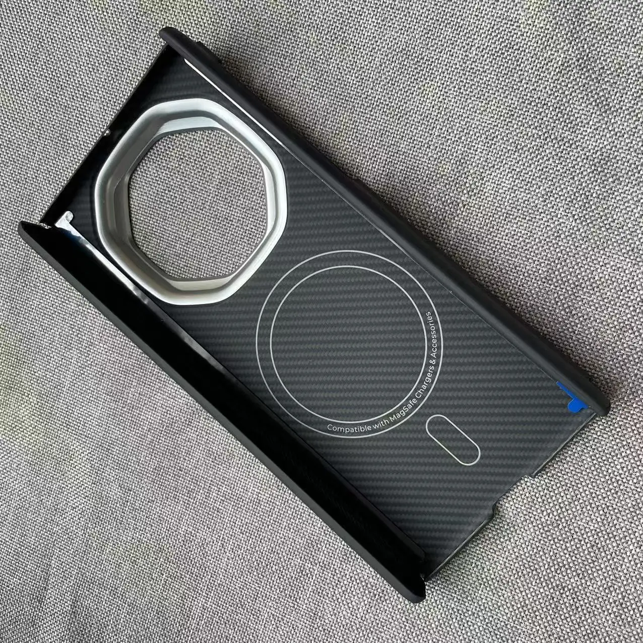 AKATIP For Huawei Mate XTs dual-axis double-sided aramid fiber matexts carbon fiber protective case magnetic full-cover shockpro