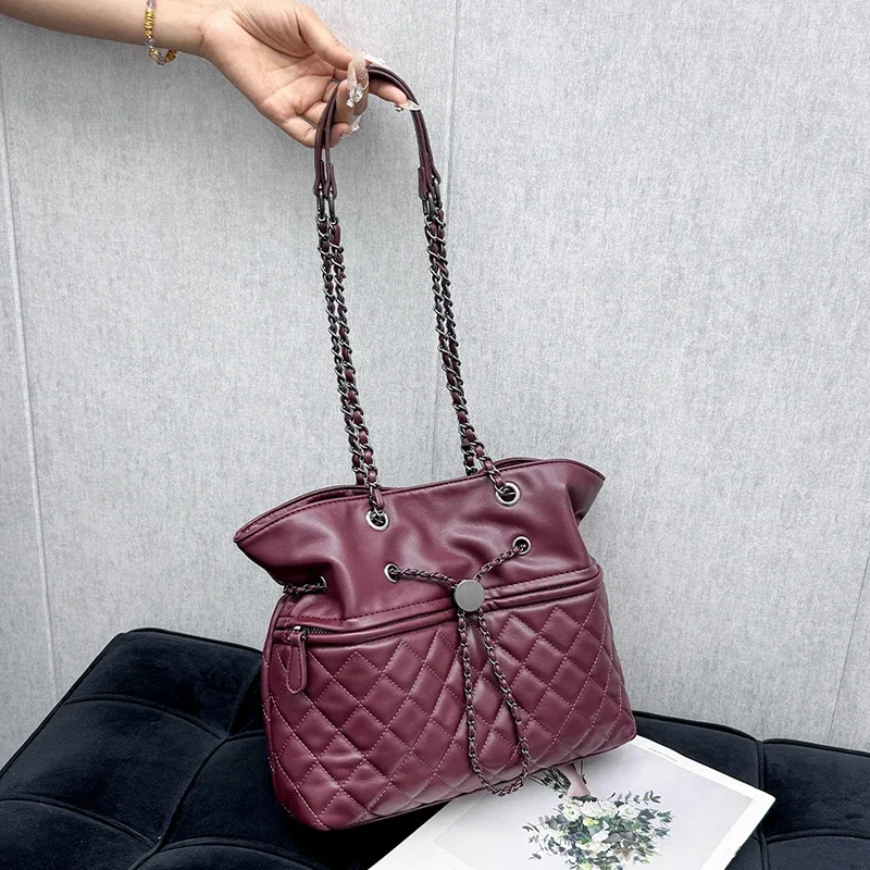 Stylish Practical Solid Color Women Shoulder Bag Quilted Design Diamond Pattern Large Capacity Storage Crossbody Bag for Outings