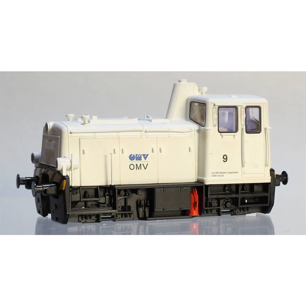 HO 1/87 Scale Train Model Diesel Twin Axle Shunting Locomotive L132489 White with Power and Lights Adult Toy Collection