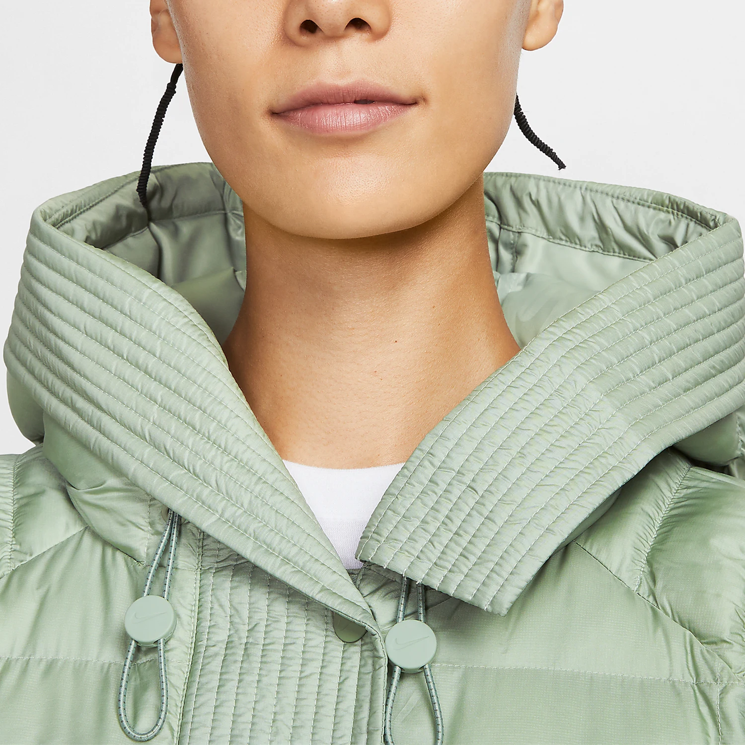 เสื้อผ้ากีฬาผู้หญิง Nike ของแท - Winter Clothing Nike บทวิจารณ์และราคา
