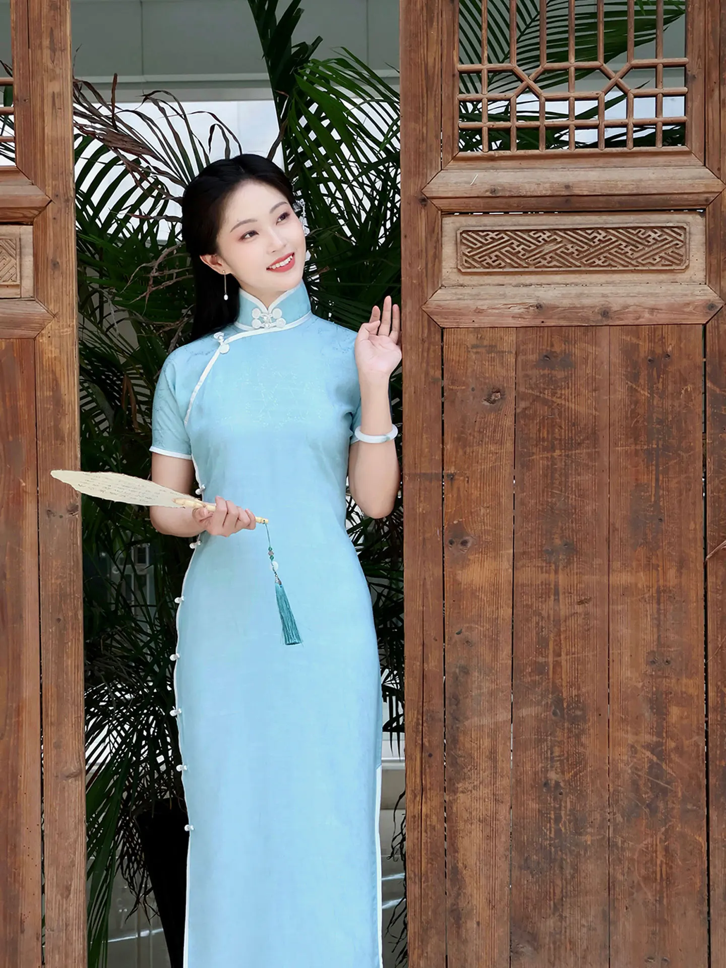 

Traditional One-Piece Full Opening Flat Traditional Summer Chinese Sle Retro Wind Low Slit ort Sve Women's D...