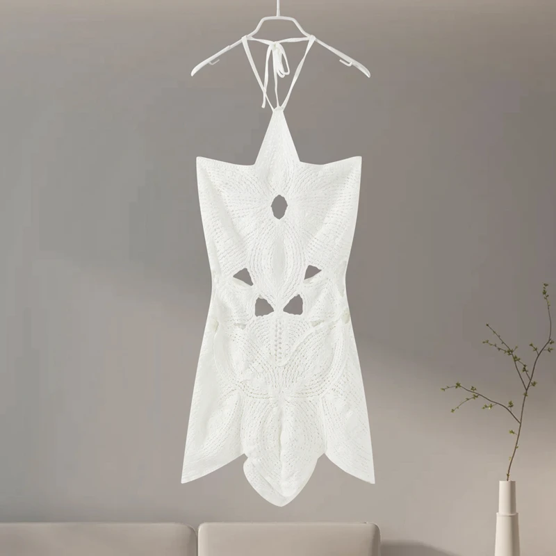 Sexy Crochet Dresses Backless Design Perfect For Beach Vacation Fashion Cutout Women Beach Dress Sleeveless Halter Mini Dress