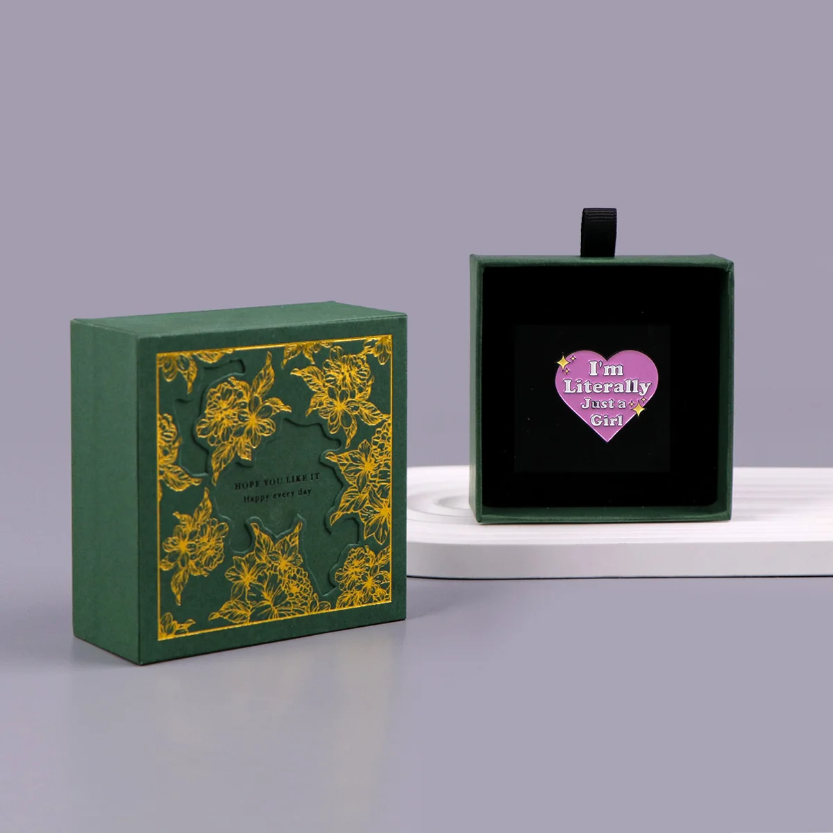 مجرد فتاة المينا دبوس القلب يقتبس شارات على ظهره المرأة دبابيس قبعة التلبيب دبابيس تأثيري اكسسوارات اللعب هدية صندوق