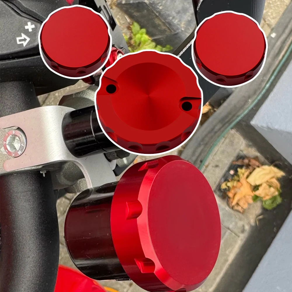 

Крышки-заглушки для бачков тормозной жидкости (передний и задний тормоз, сцепление) для мотоциклов Hypermotard 950, 950SP, 1100, Monster 1200