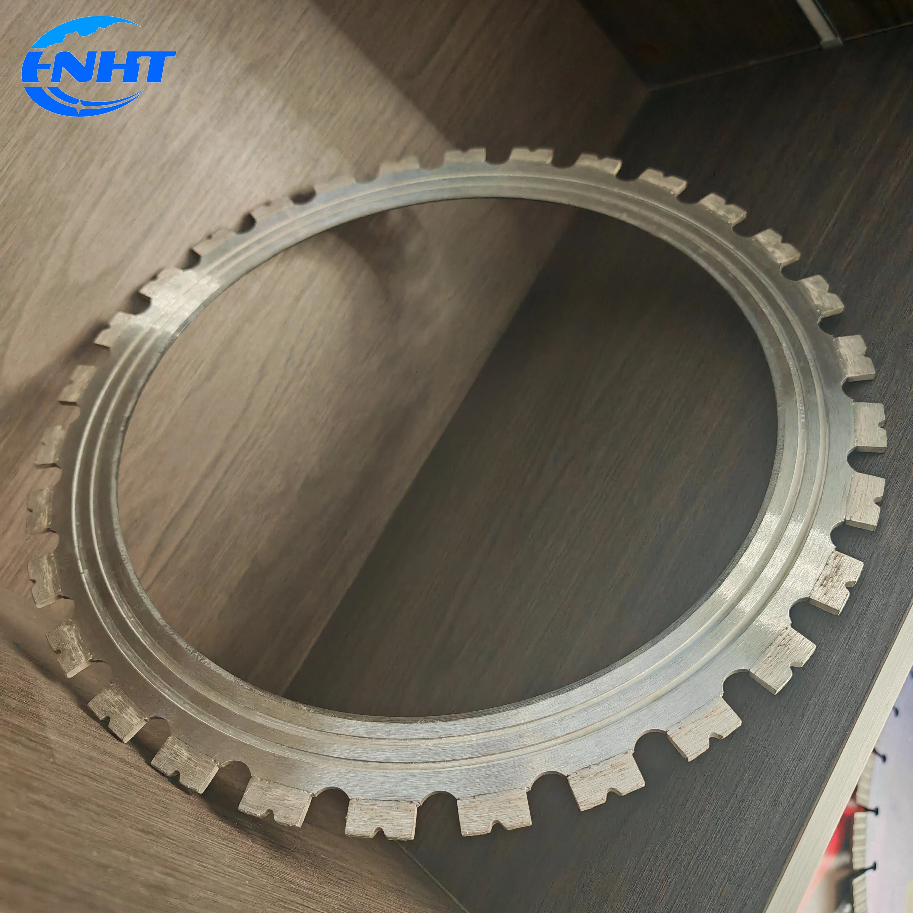 Picture 6: Electric Circular Saw 300mm Cutting Depth Concrete Wall Cutter Circular Saw