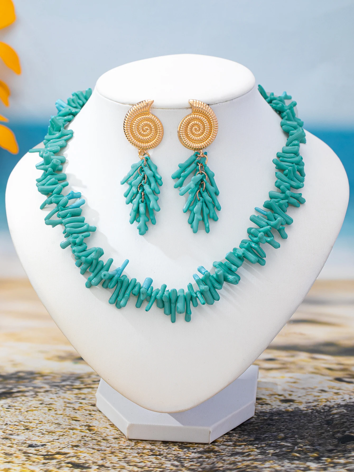 Vintage Bohemian Künstliches Korallenzweig-Schmuckset Unregelmäßige Korallenperlen-Halskette Lange Quasten-Ohrringe Damen Sommer Strand Urlaub Accessoires – Detail 2
