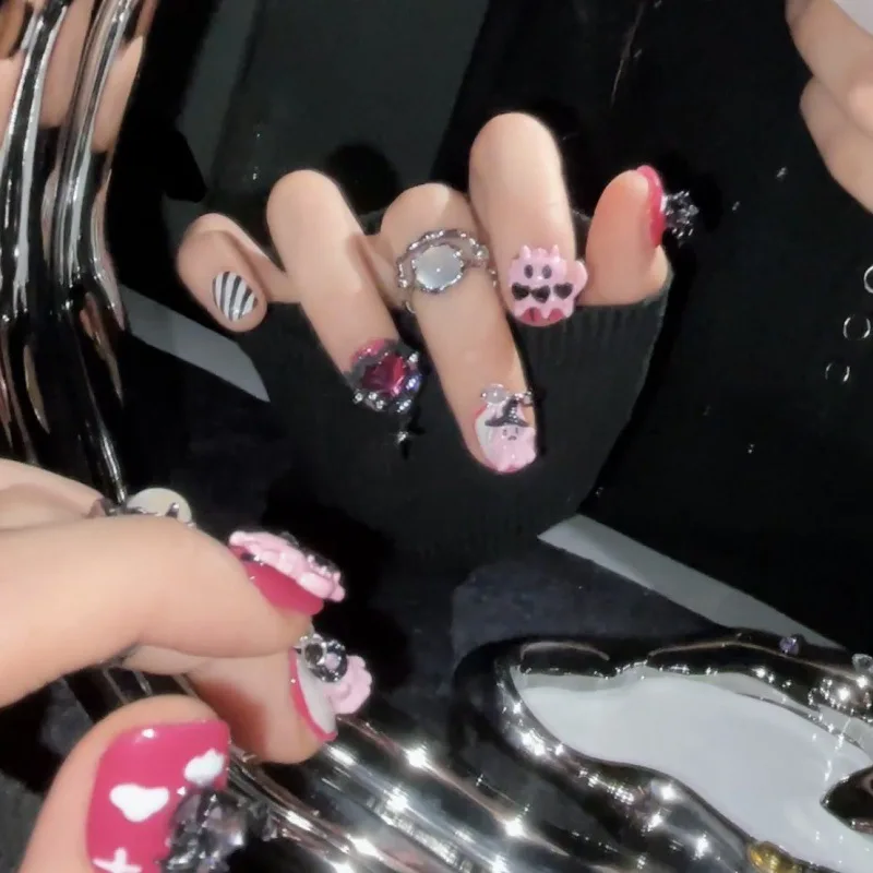 10 Pieces 3D Ghost Bat Kitten Handmade Press On Nails Cute Quirky Devil's Heart Short Fake Nails Removable Reusable