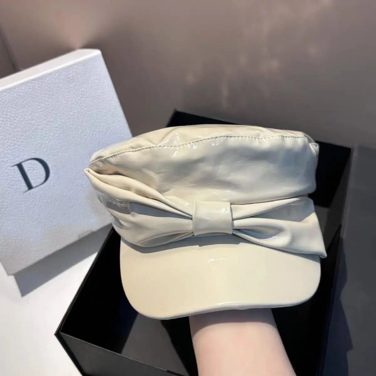 Woman Leather Octagonal Cap  New  Fashion High Quality Design Sense All-Matching octagon Caps British Style flat cap Bow Cap