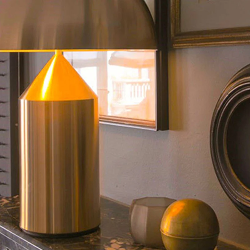 Modern Luxury LED Gold Table Lamp Nordic Design Eye Protection Light for Living Room Bedroom Study High-end Home Decor