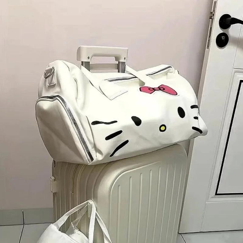 Miniso Large Capacity Travel Carry On Luggage Designer Bags Luxury Cute Hello Kitty Waterproof Duffle Bag Fashion Trend Handbag